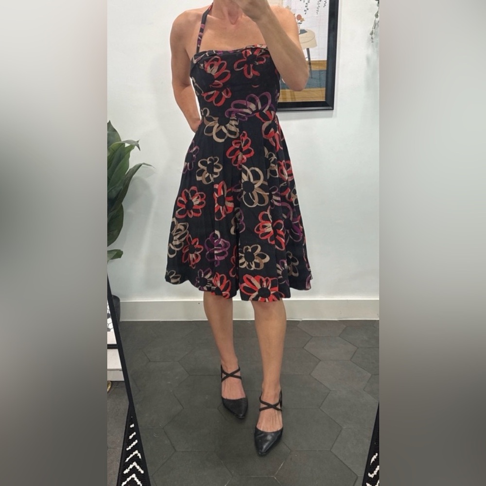 Elegant Floral A-Line Dress with convertible neckline - strapless or halter